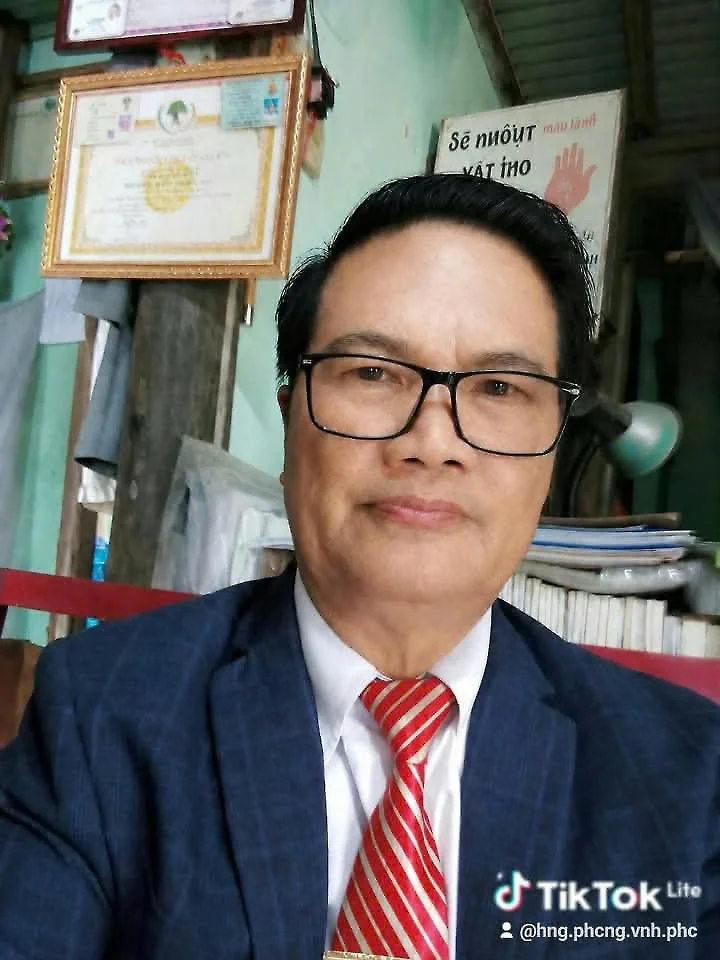 Em là Phụ nữ Việt Nam – Thơ Hồng Phúc