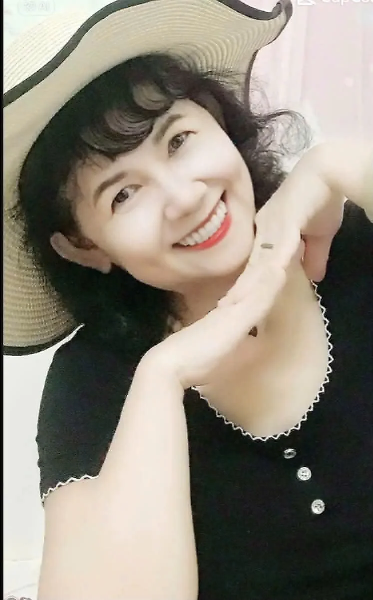 “Hoa Hồng Thép” – Thơ Nguyễn Thị Thu Hương
